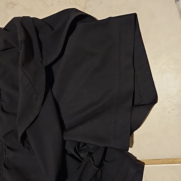 Under Armour athletic shorts - Picture 2 of 9